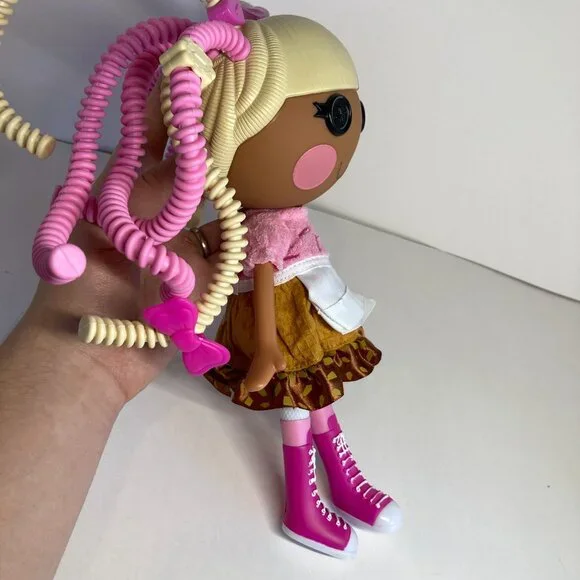 Lalaloopsy Full Size Doll Scoops Waffle Cone Silly Bendable Hair 12" 2010 MGA - Picture 16 of 16